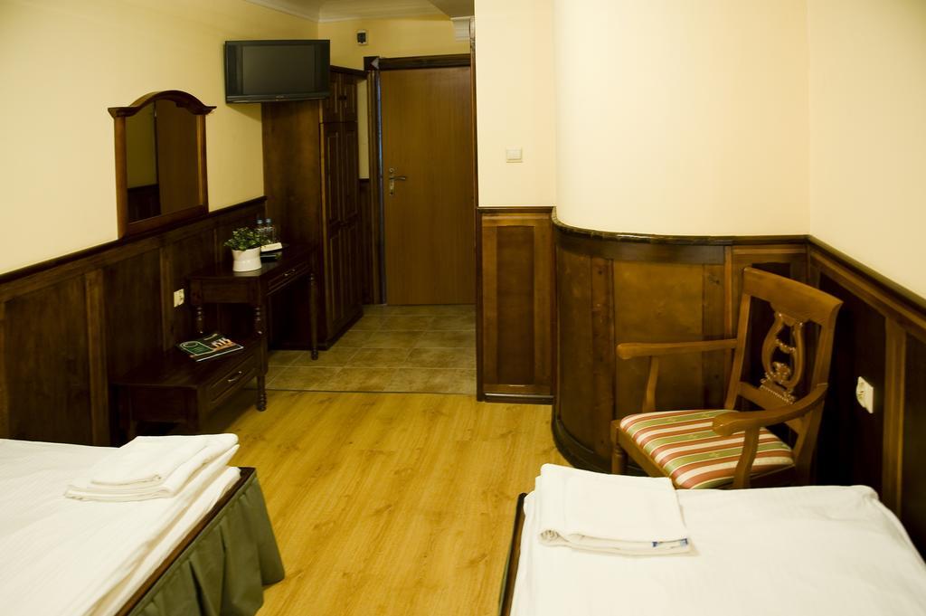 בידגוז'יז' Hotel Kresowianka מראה חיצוני תמונה